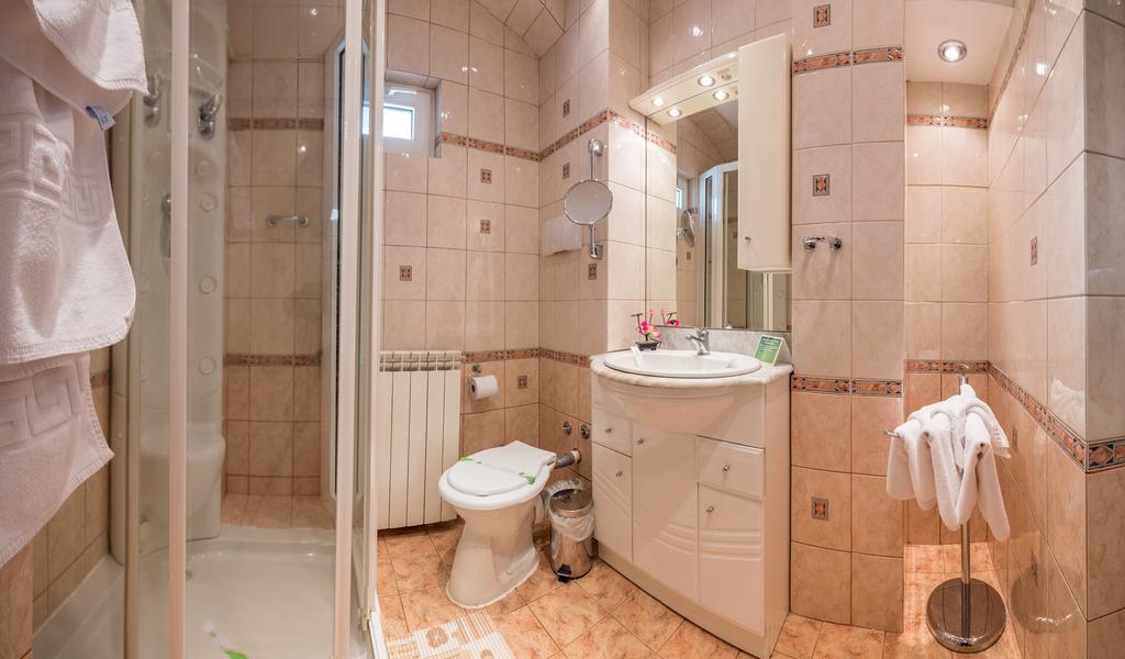 Hotel Rina Cerbul سِنايا المظهر الخارجي الصورة