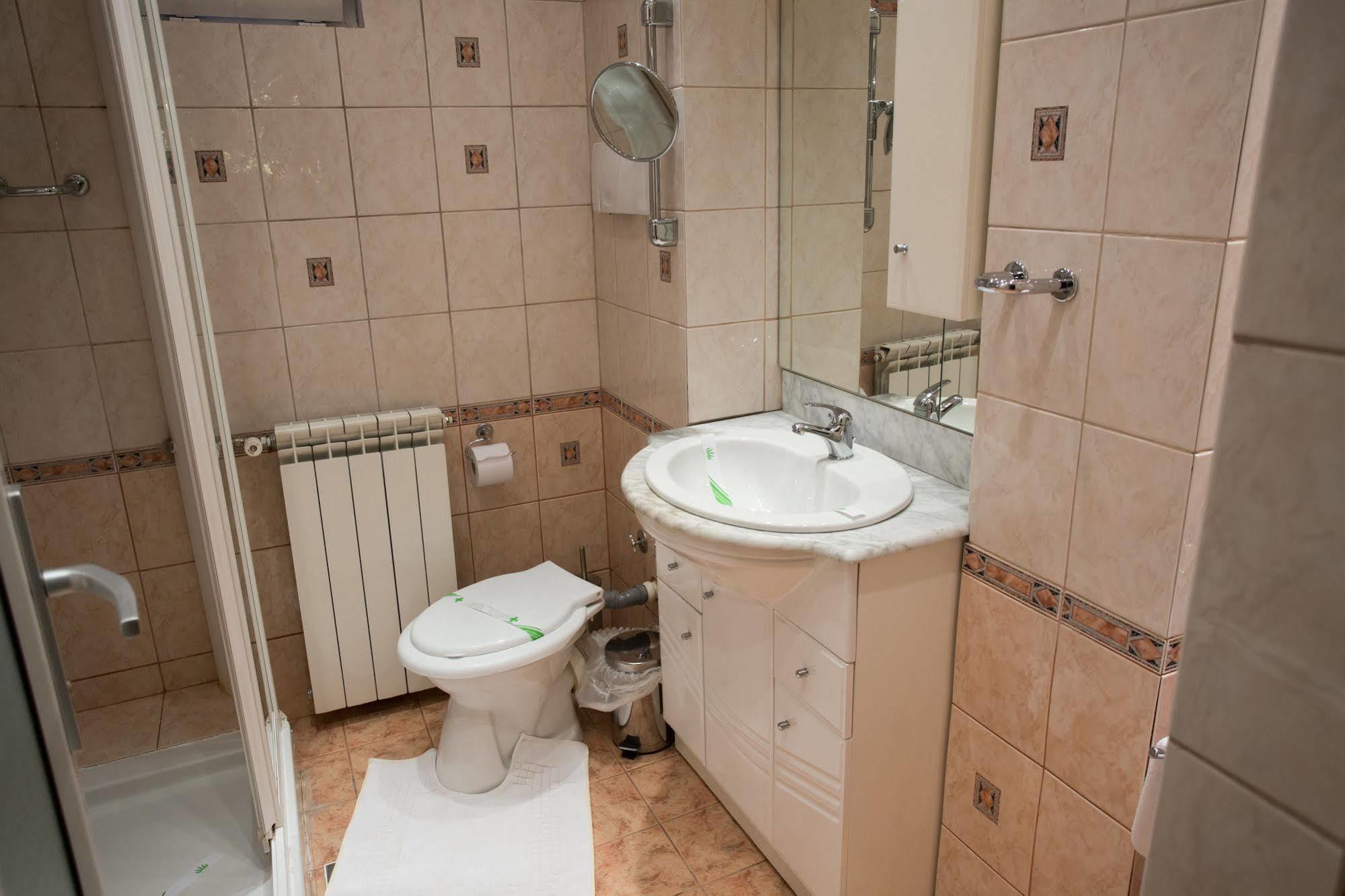Hotel Rina Cerbul سِنايا المظهر الخارجي الصورة