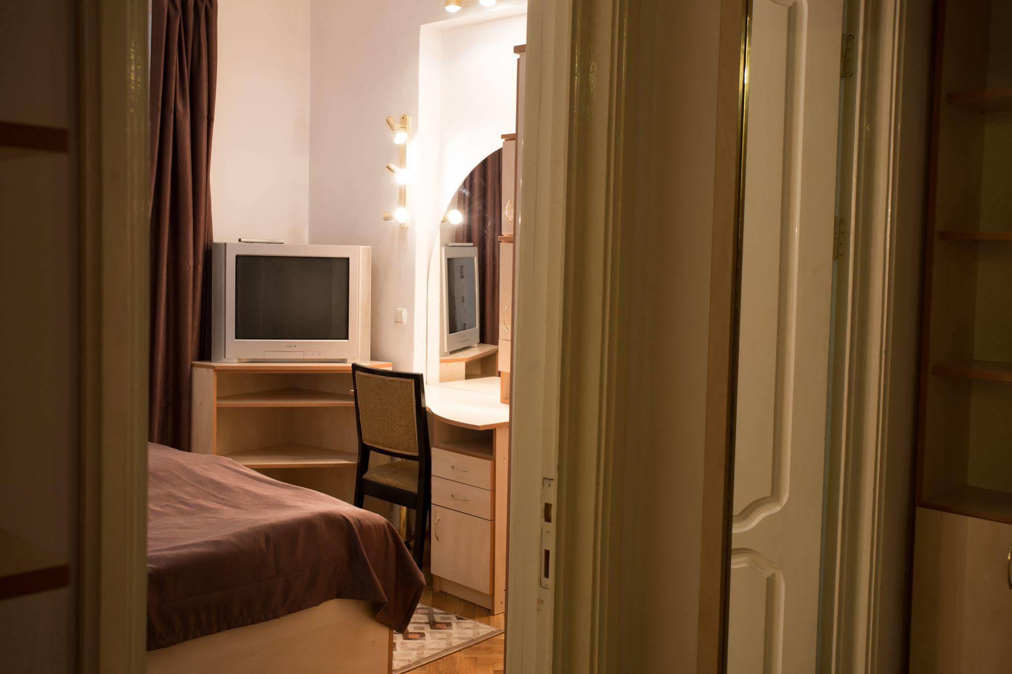 Hotel Rina Cerbul سِنايا المظهر الخارجي الصورة